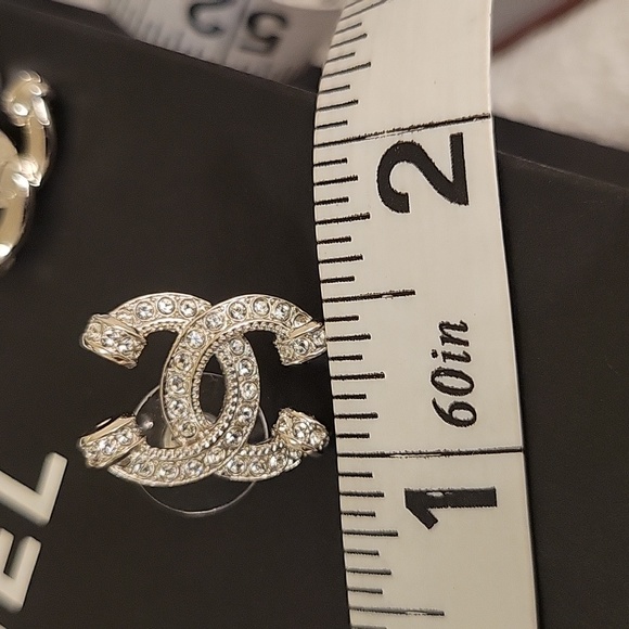 CHANEL 23P Silver & Crystal  CC Logo Studs Earrings Brand New w/tag - Picture 7 of 9